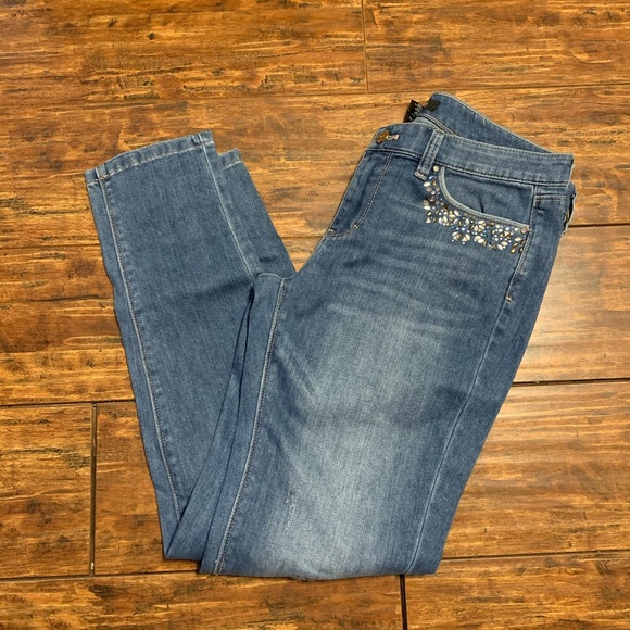 WHBM Girlfriend Jeans - Picture 8 of 9